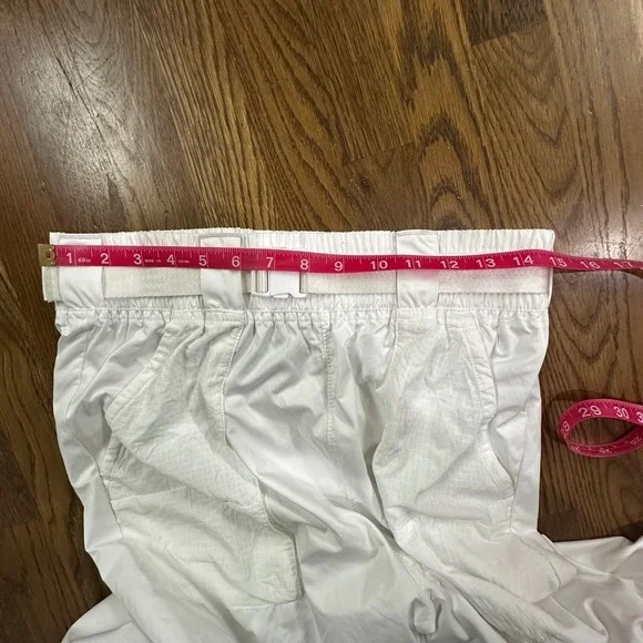 Nike Sportswear Women's Woven Cargo Joggers in White Belted wBlack Swoosh Size M - Picture 5 of 16